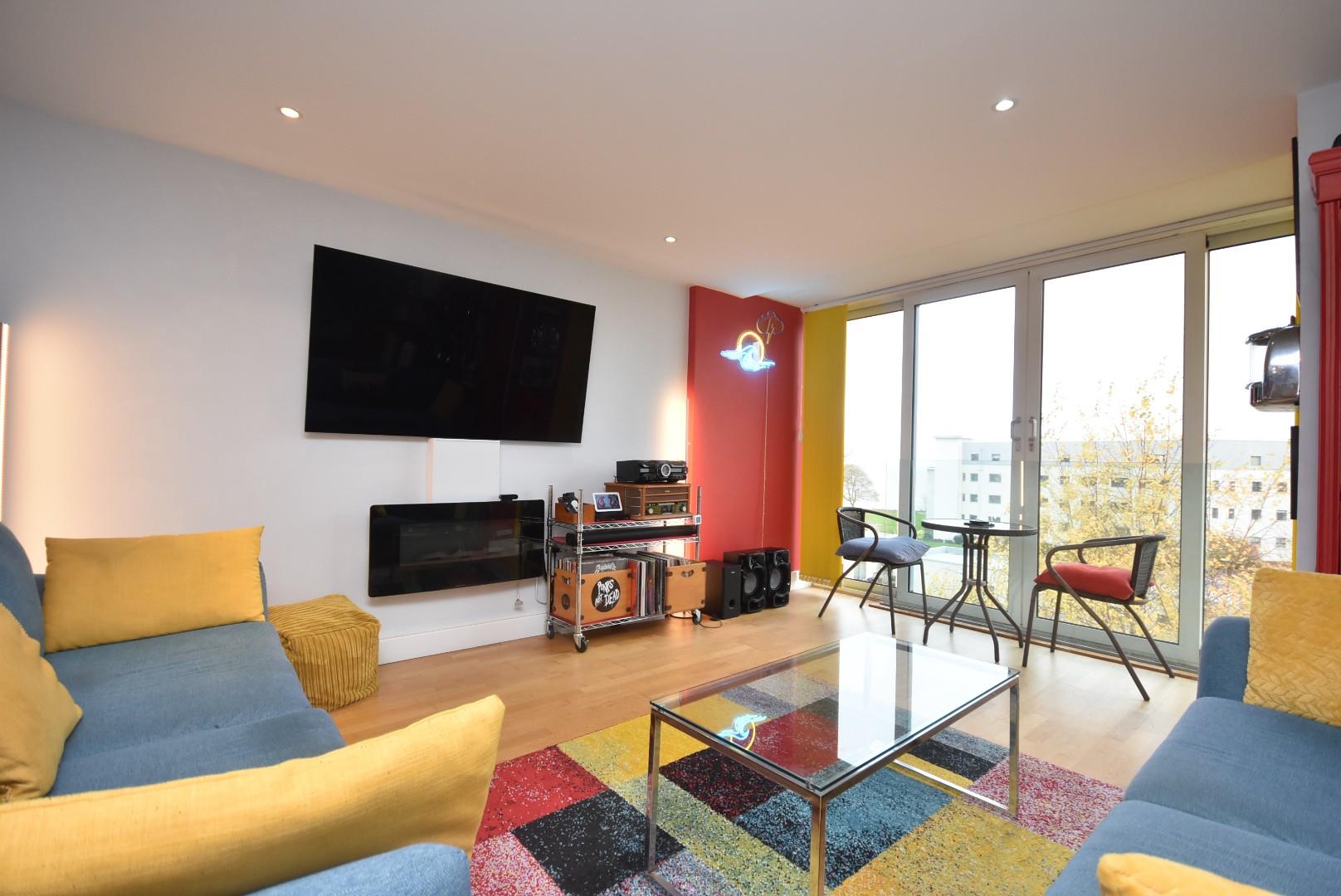 319 Woodlands, Hayes Point, Sully, CF64 5QF